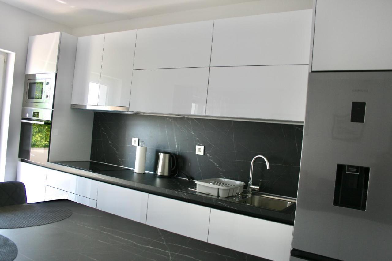 Apartments Antea Trogir Bagian luar foto