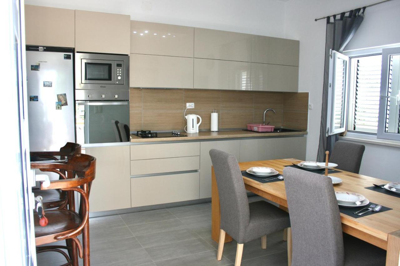 Apartments Antea Trogir Bagian luar foto