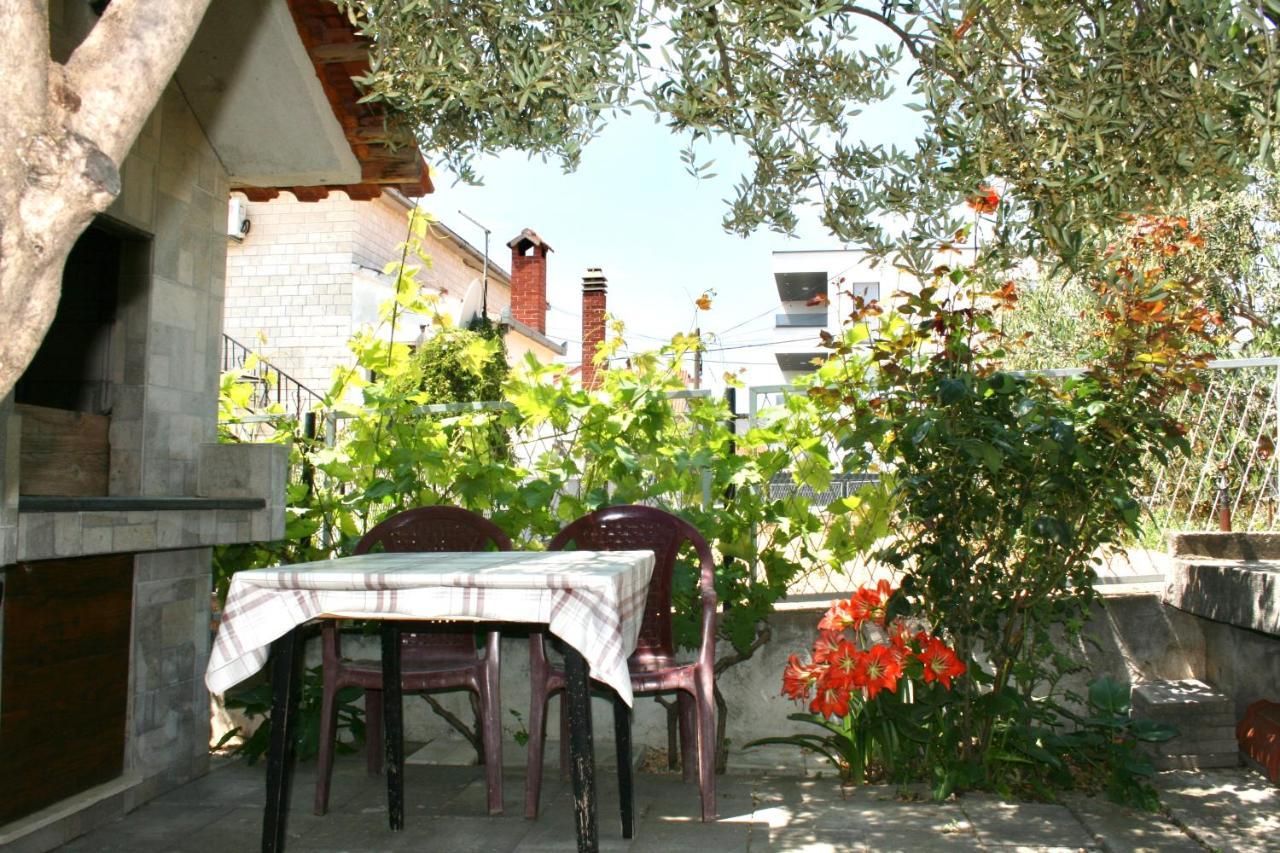 Apartments Antea Trogir Bagian luar foto