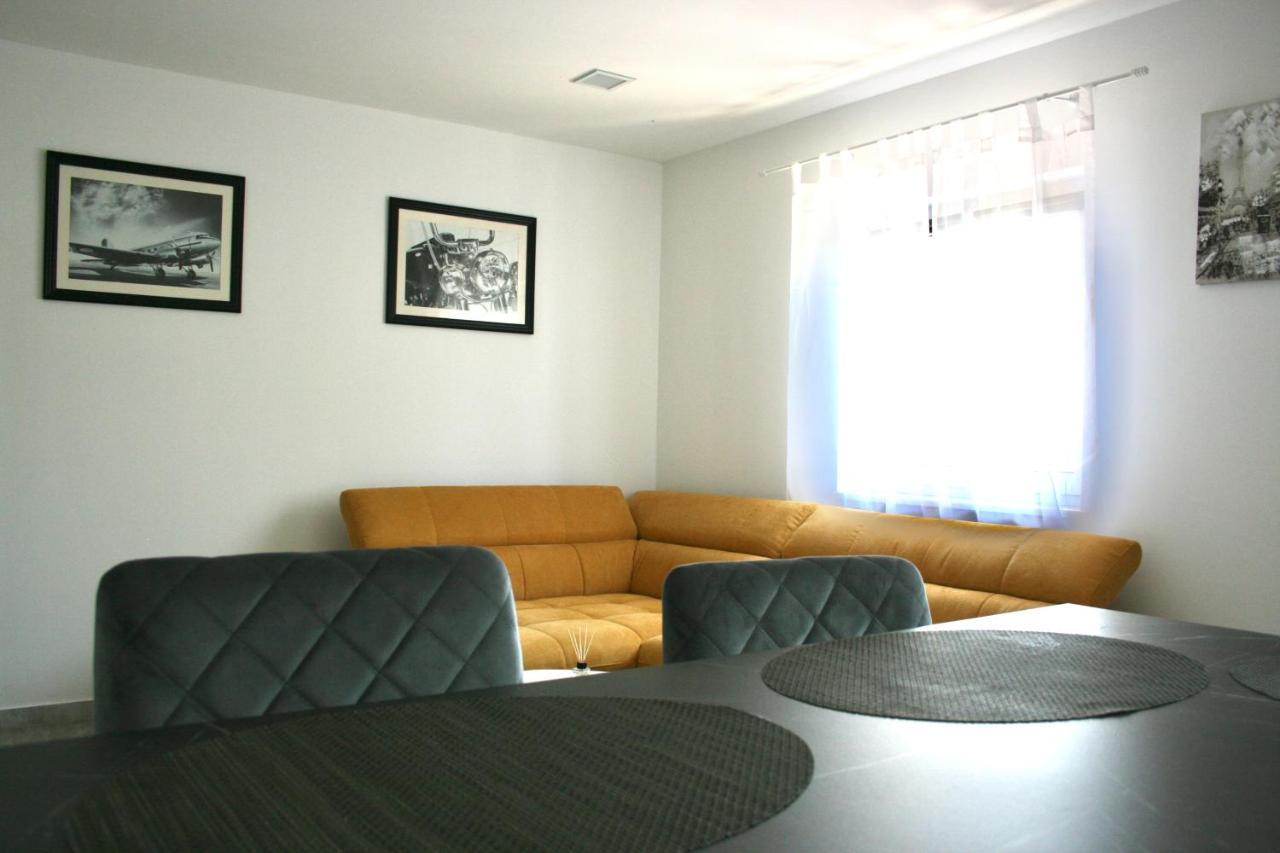 Apartments Antea Trogir Bagian luar foto